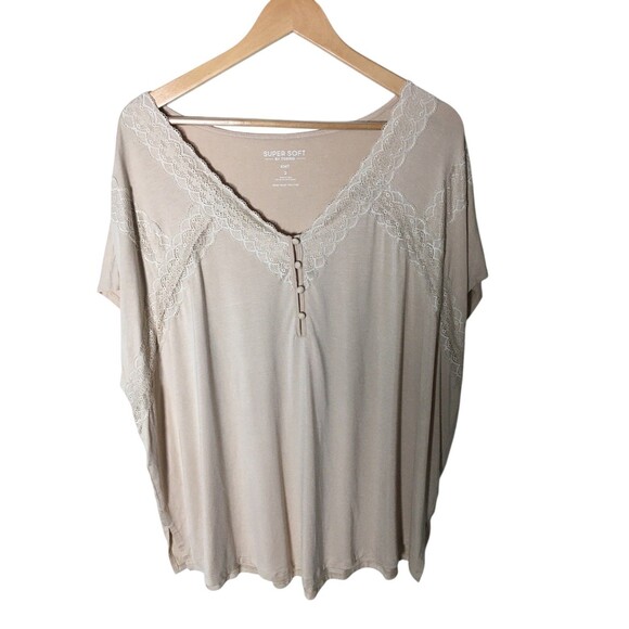 Super Soft Torrid Top Women's Size 2X Beige Lace Trim - Picture 1 of 4